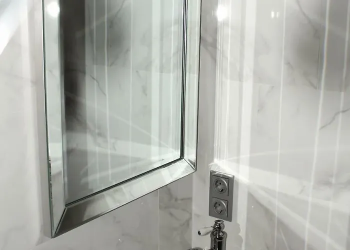 Lägenhet Is Where The Heart Is *